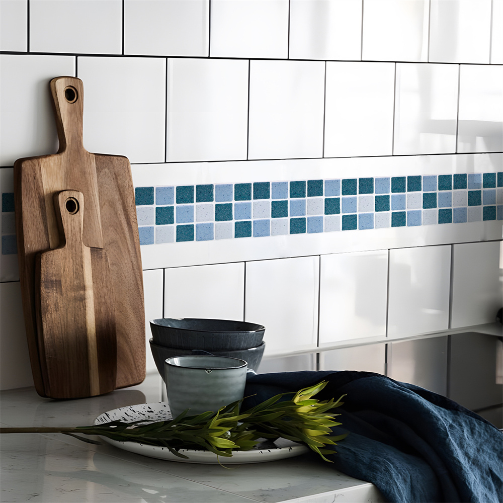Blue Mosaic Self-Adhesive Base - Ceramic Tile Blank recensione e prezzo
