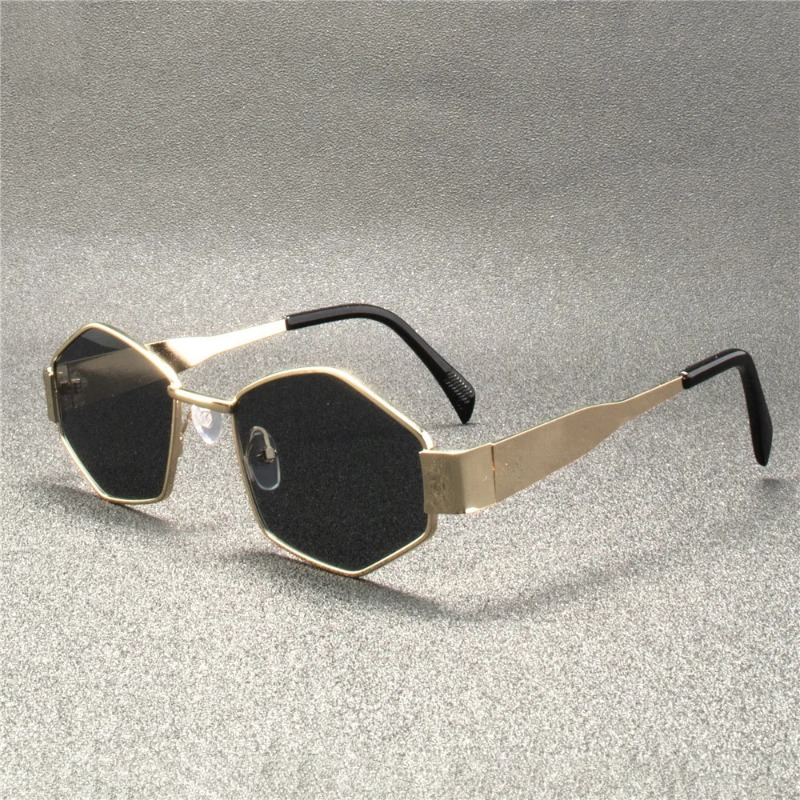 Vintage Punk Style Sunglasses  - Metal Photo Panel recensione e prezzo