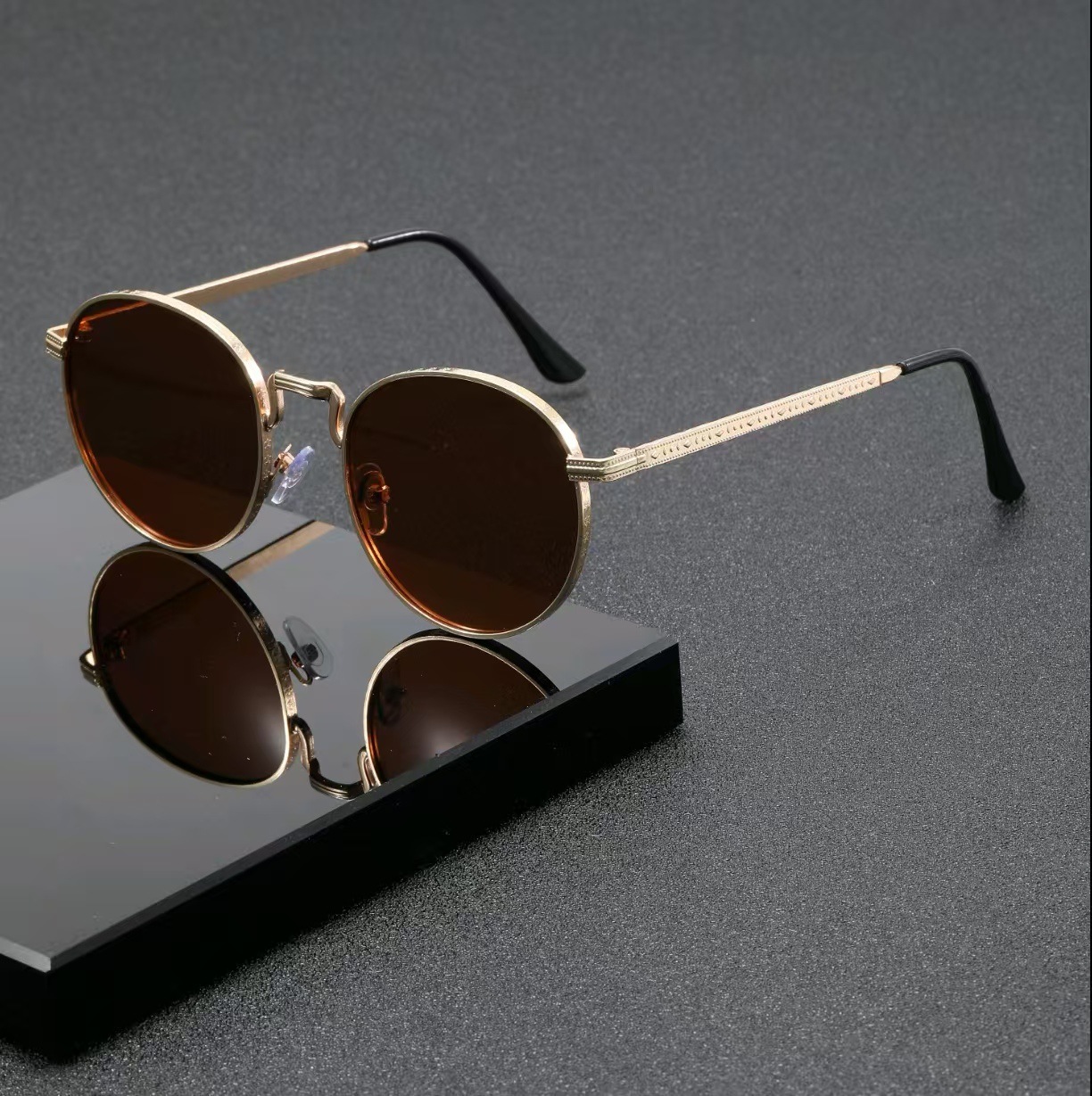 1PCS Retro Oval Narrow Frame S - Metal Photo Panel recensione e prezzo